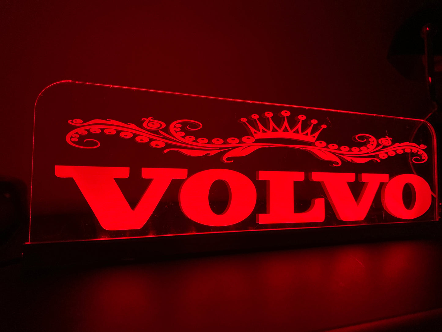 Maßgeschneiderte 12-V-/24-V-LKW-Innenkabine mit graviertem USB-LED-Licht, 7-farbige RGB-Fernbedienung 30 Einzigartiges Design für LKW-USB-Kabel