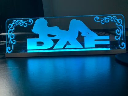 Maßgeschneiderte 12-V-/24-V-LKW-Innenkabine mit graviertem USB-LED-Licht, 7-farbige RGB-Fernbedienung 30 Einzigartiges Design für LKW-USB-Kabel