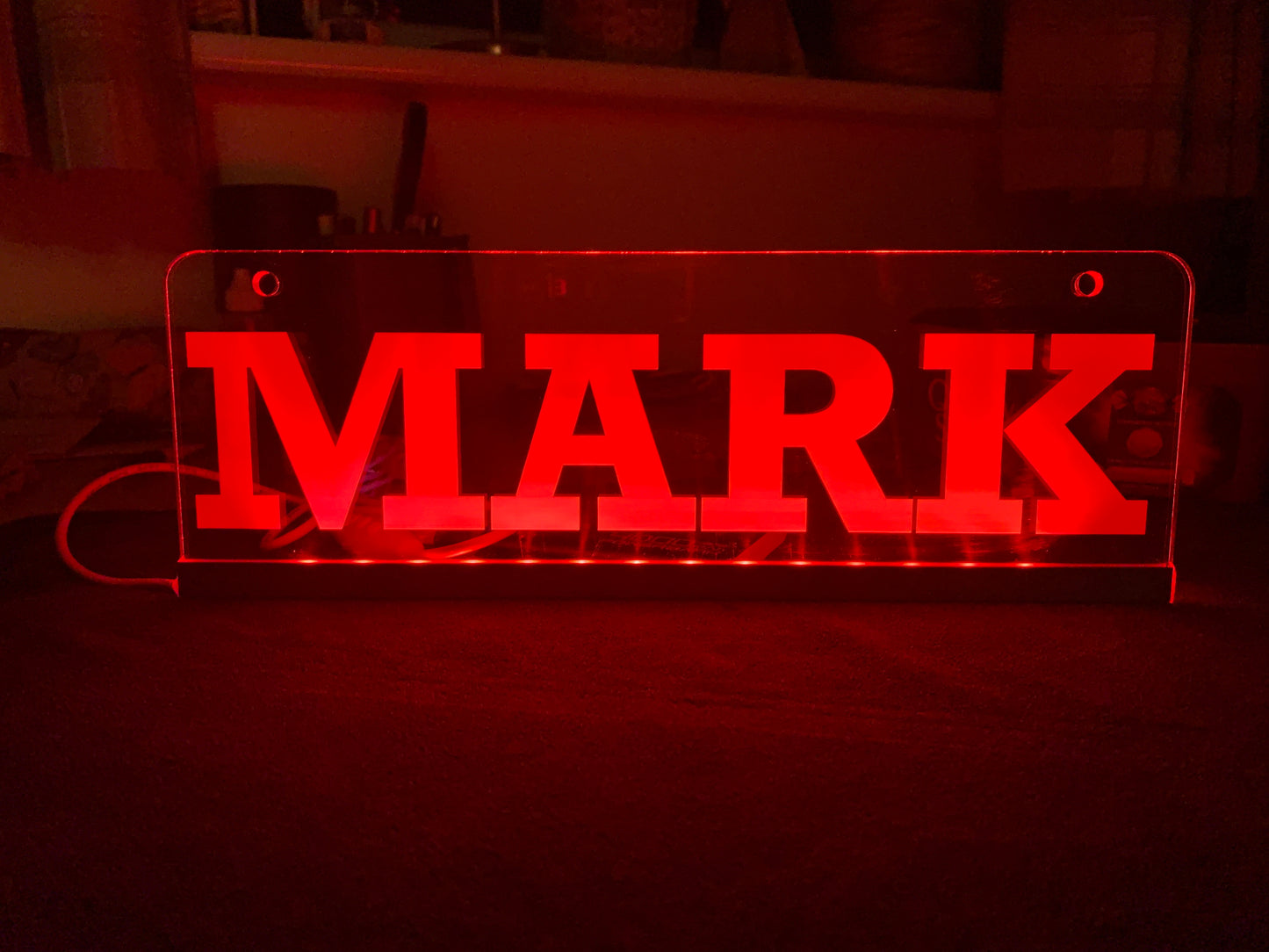 Maßgeschneiderte 12-V-/24-V-LKW-Innenkabine mit graviertem USB-LED-Licht, 7-farbige RGB-Fernbedienung 30 Einzigartiges Design für LKW-USB-Kabel