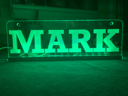 Maßgeschneiderte 12-V-/24-V-LKW-Innenkabine mit graviertem USB-LED-Licht, 7-farbige RGB-Fernbedienung 30 Einzigartiges Design für LKW-USB-Kabel