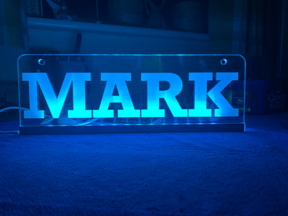 Maßgeschneiderte 12-V-/24-V-LKW-Innenkabine mit graviertem USB-LED-Licht, 7-farbige RGB-Fernbedienung 30 Einzigartiges Design für LKW-USB-Kabel