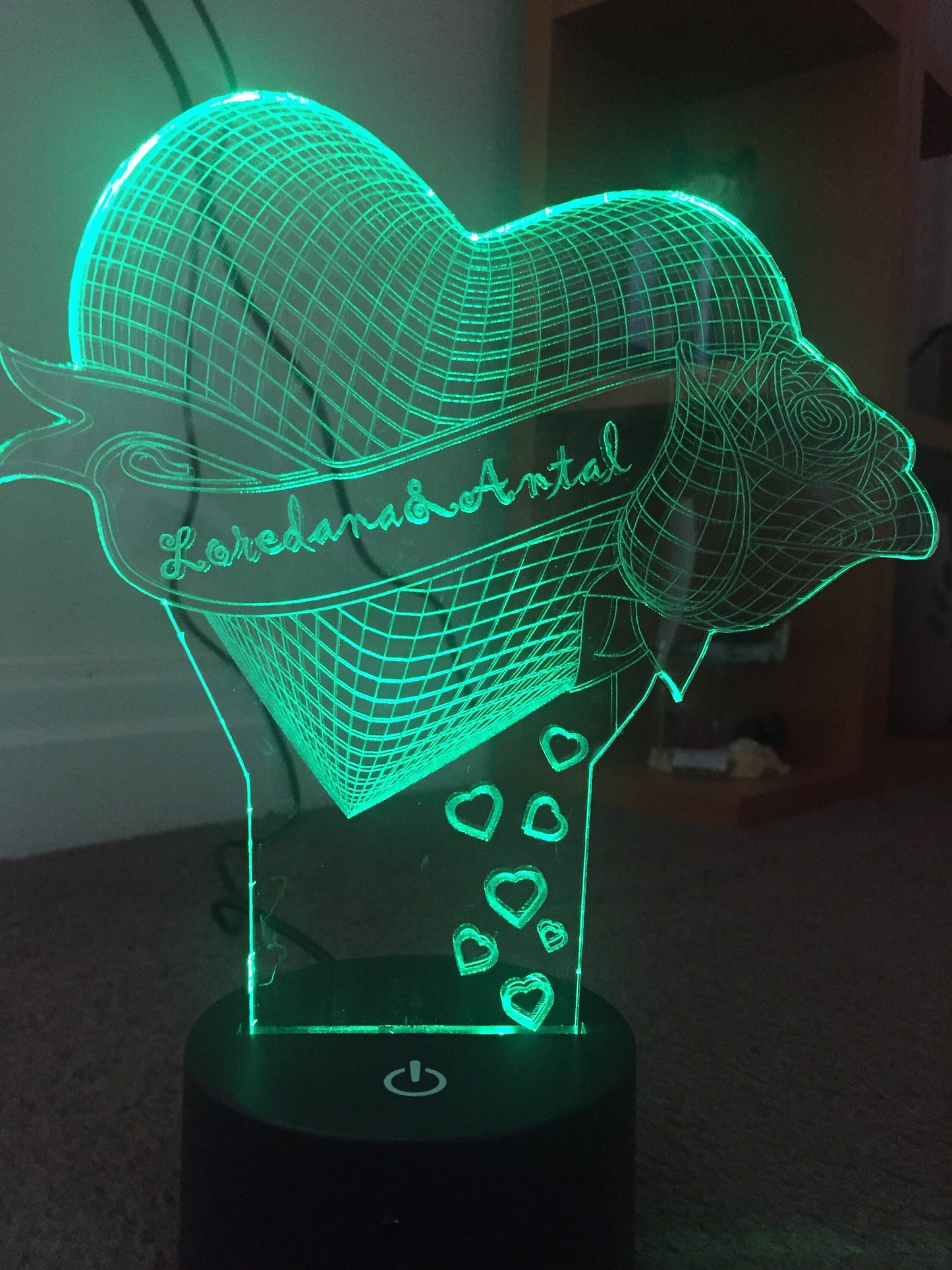 Herz mit Blume 3D-Illusion, Smart APP Control 3D-Illusion-Nachtlicht Bluetooth, Musik, 7 &amp; 16M Color Mobile App, kann personalisiert werden