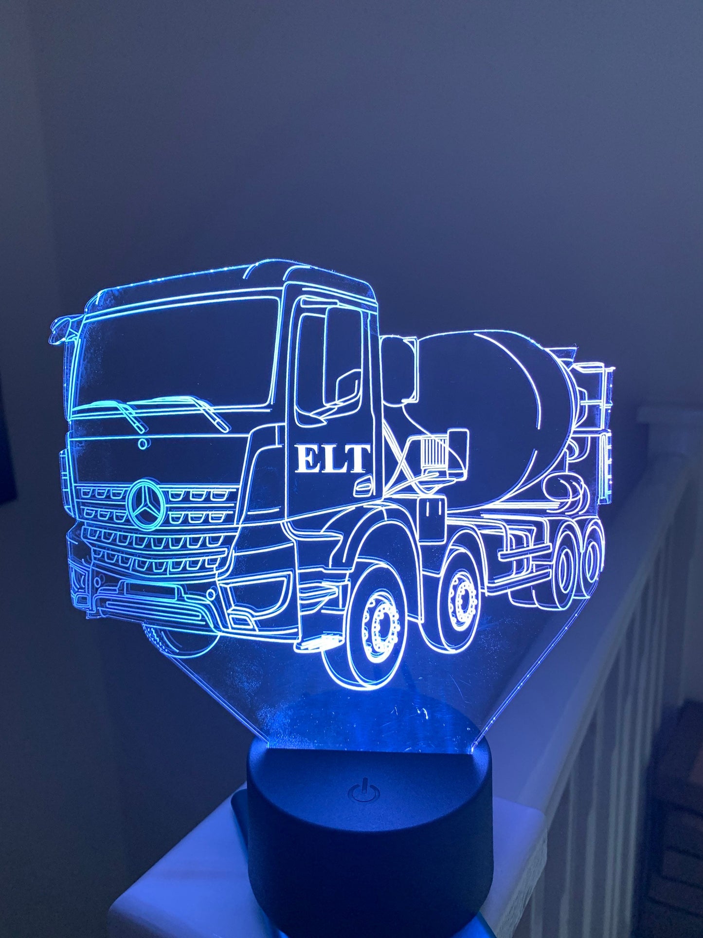 Betonmischer, Fertigmischwagen, 3D-Illusion, intelligente APP-Steuerung, 3D-Illusion, Nachtlicht, Bluetooth, Musik, 7 und 16 Millionen Farben, mobile App, hergestellt in Großbritannien